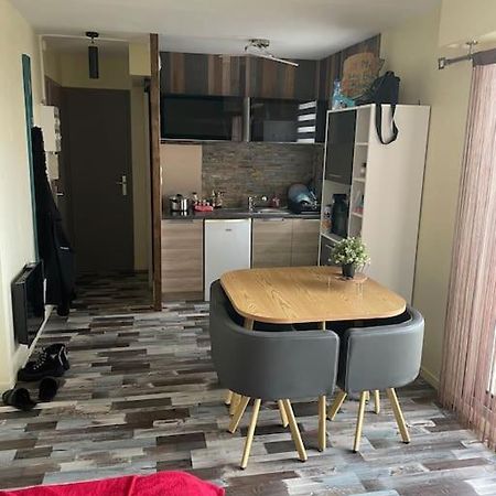 Studio En Residence La Baie De L Adon 생 질 크루아 드 비 외부 사진